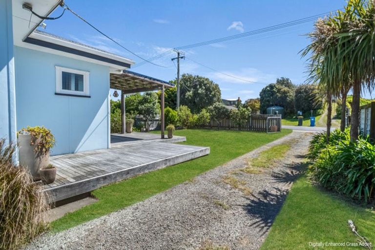 Photo of property in 86 Rua Avenue, Waitarere Beach, Levin, 5510
