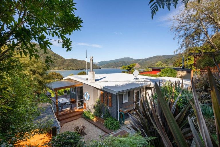 Photo of property in 83 Moenui Road, Havelock, Picton, 7281