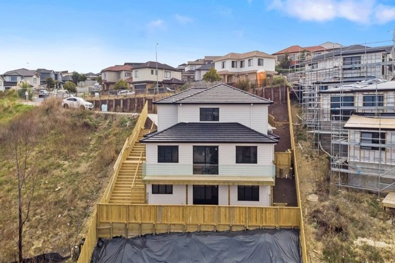 Photo of property in 51 Kirikiri Drive, Papakura, 2110