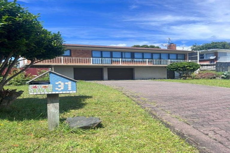 Photo of property in 31 Halberg Street, Papakura, 2110