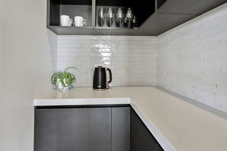 Photo of property in 25 Oralee Terrace, Peacocke, Hamilton, 3206