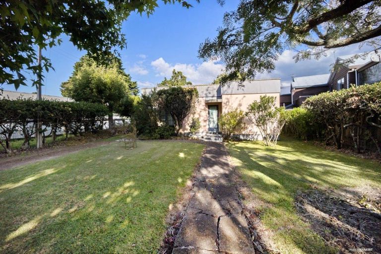 Photo of property in 47 Rata Street, New Lynn, Auckland, 0600