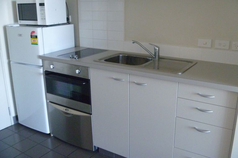 Photo of property in 910/17 Osterley Way, Manukau, Auckland, 2104
