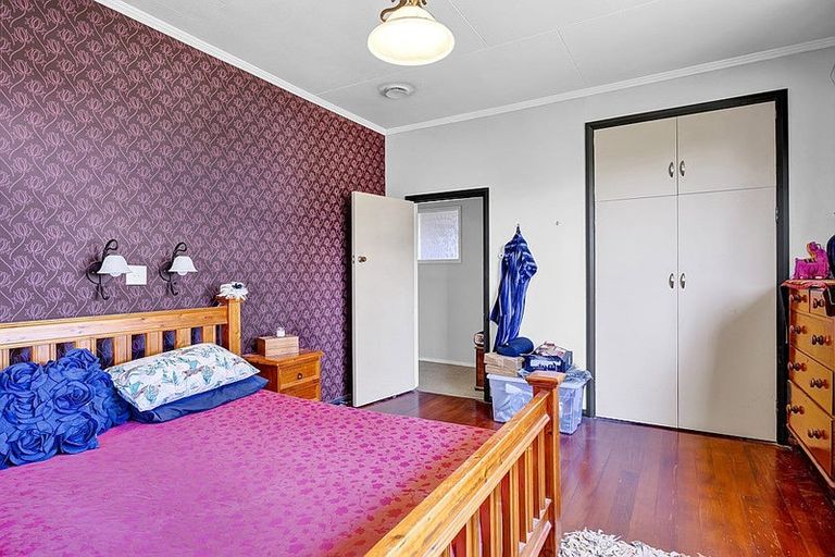 Photo of property in 77 Wilson Street, Hawera, 4610