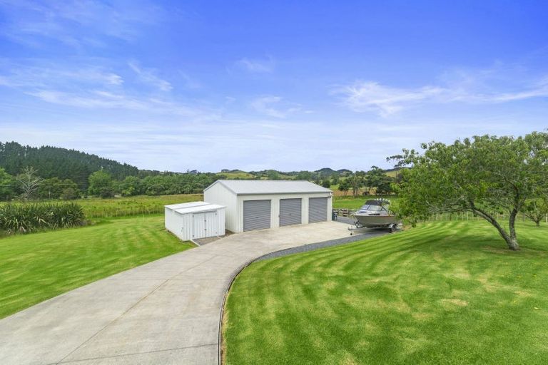 Photo of property in 306f Inland Road, Helensville, 0875