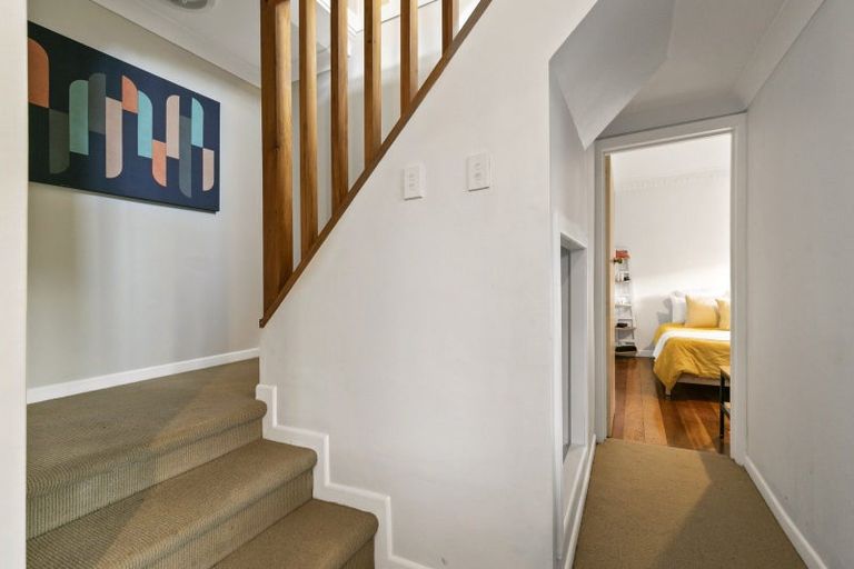 Photo of property in 4 Curtis Street, Northland, Wellington, 6012