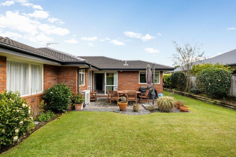 Photo of property in 29 Saint James Drive, Huntington, Hamilton, 3210