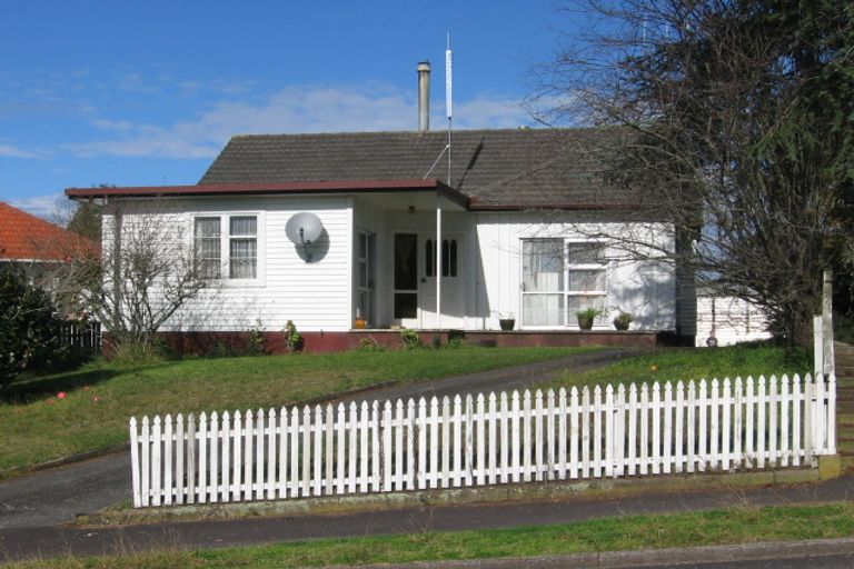 Photo of property in 74 Jellicoe Drive, Hamilton East, Hamilton, 3216