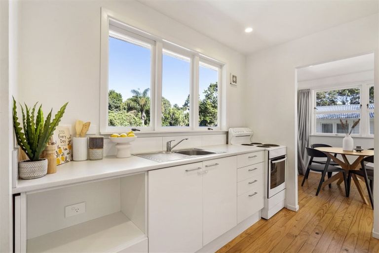 Photo of property in 132 Lancaster Road, Beach Haven, Auckland, 0626