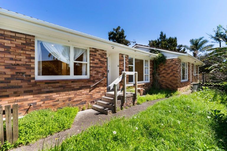Photo of property in 3 Sturges Road, Henderson, Auckland, 0610