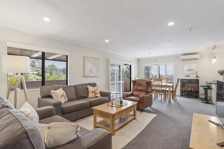 Photo of property in 103c Glengarry Road, Glen Eden, Auckland, 0602