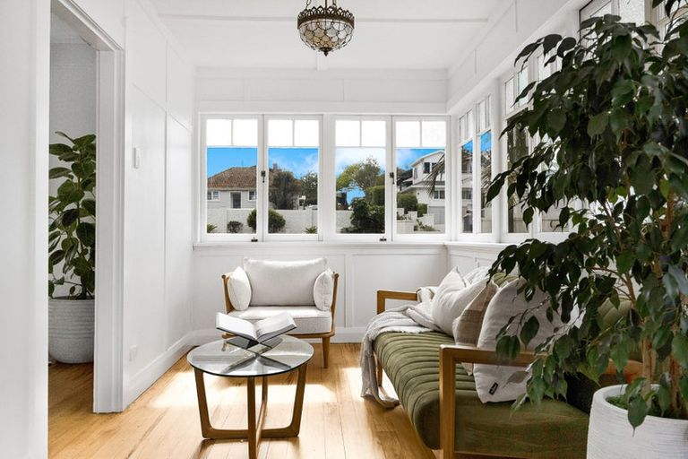 Photo of property in 203 Hurstmere Road, Takapuna, Auckland, 0622