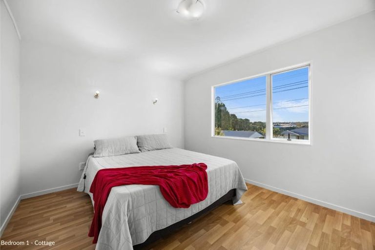 Photo of property in 14 Sherwood Avenue, Te Atatu South, Auckland, 0610