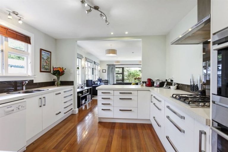 Photo of property in 167 Knowles Street, St Albans, Christchurch, 8052