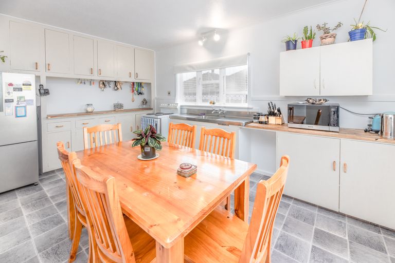 Photo of property in 39 Rowan Avenue, Aranui, Christchurch, 8061
