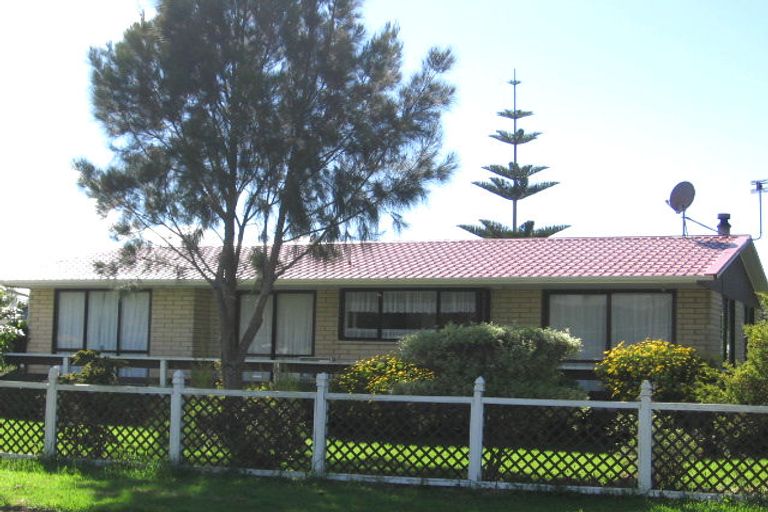 Photo of property in 3 Starforth Place, Henderson, Auckland, 0612