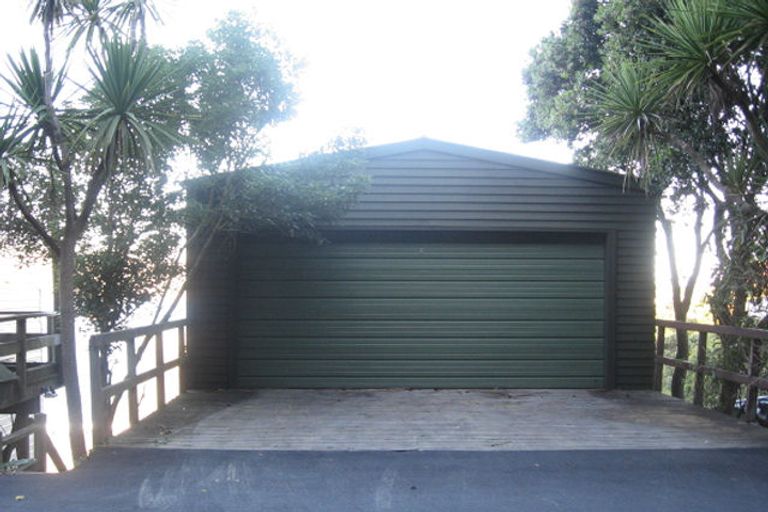 Photo of property in 31 Newport Terrace, Seatoun, Wellington, 6022