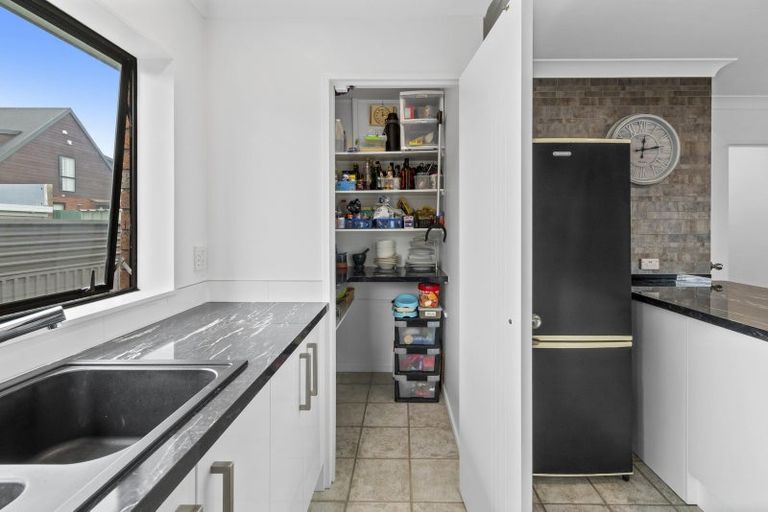 Photo of property in 13c Nelson Street, Papakura, 2110