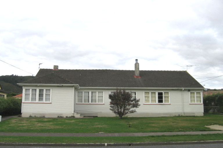 Photo of property in 15 Norris Grove, Taita, Lower Hutt, 5011
