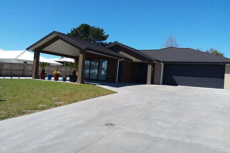 Photo of property in 12c Kayelene Place, Omokoroa, 3114
