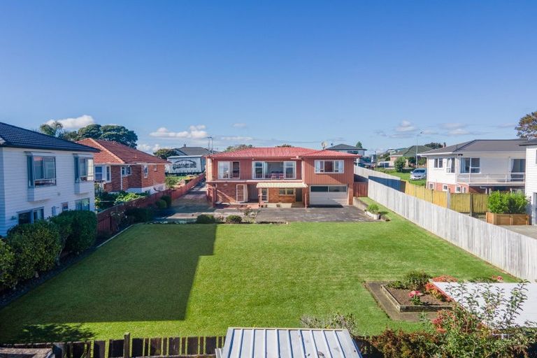 Photo of property in 41 Bradbury Road, Botany Downs, Auckland, 2010