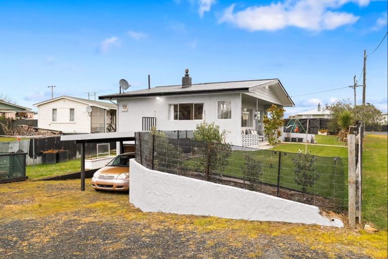 Photo of property in 112 Beach Street, Waikouaiti, 9510