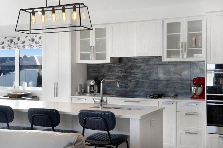 Photo of property in 32 Westwood Avenue, Greytown, 5712