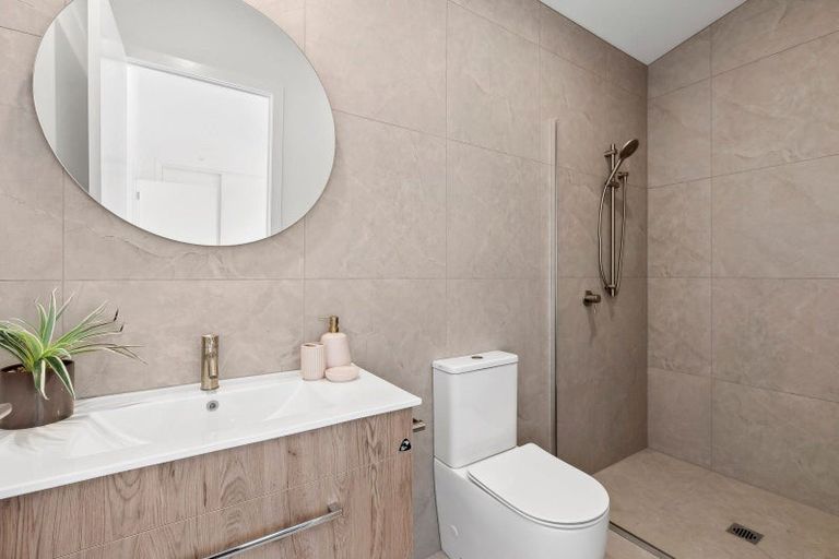 Photo of property in 20 One Haruru Street, Cambridge, 3493