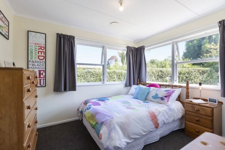 Photo of property in 2 Saint Johns Avenue, Tuakau, 2121