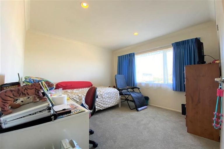 Photo of property in 2 Duntrune Road, Flat Bush, Auckland, 2016