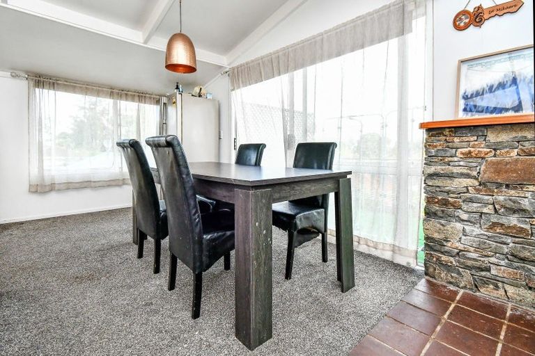Photo of property in 13 Lismore Place, Papatoetoe, Auckland, 2025