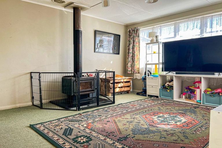 Photo of property in 11 Hartgill Crescent, Dannevirke, 4930