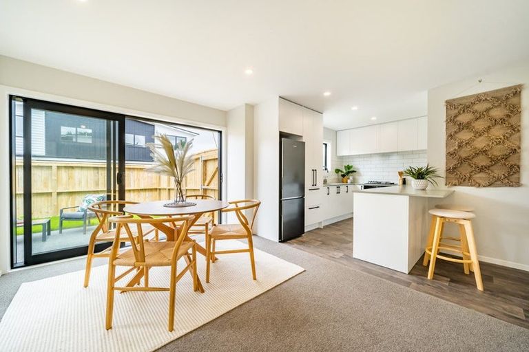 Photo of property in 42b Moeraki Road, Maoribank, Upper Hutt, 5018