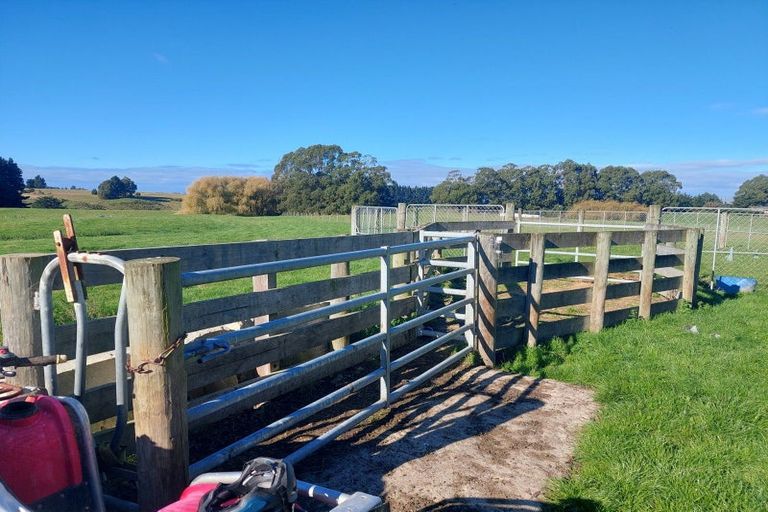 Photo of property in 2 Essex Street, Weston, Oamaru, 9401