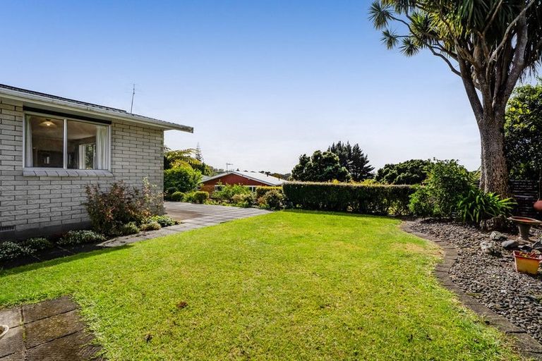 Photo of property in 3 Ross Place, Blagdon, New Plymouth, 4310