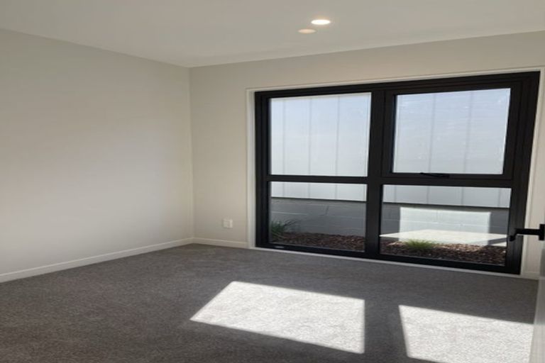 Photo of property in 11 Taukahiwi Road, Pukekohe, 2120