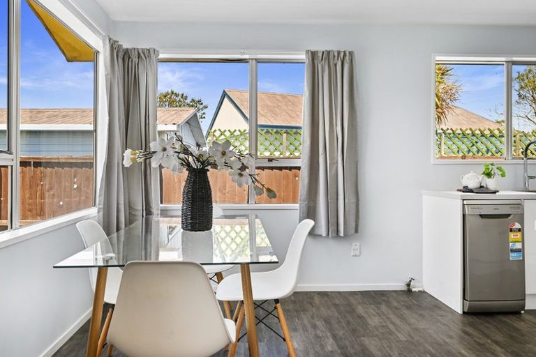 Photo of property in 10 Caithness Street, New Brighton, Christchurch, 8083