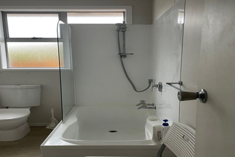 Photo of property in 8f2- Liverpool Street, Trentham, Upper Hutt, 5018