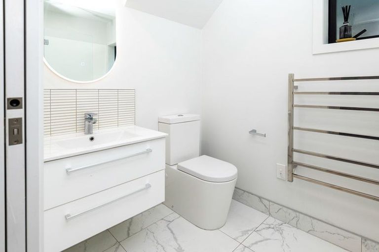 Photo of property in 2/47 Drake Street, Howick, Auckland, 2014