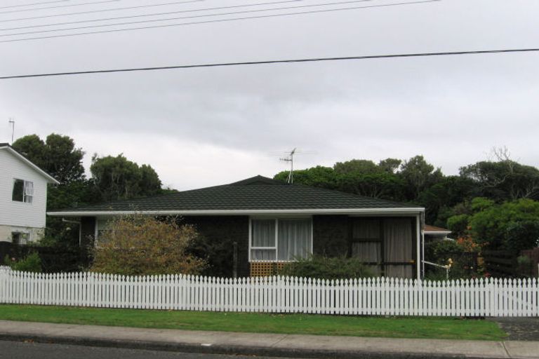 Photo of property in 48a Ngaio Road, Waikanae, 5036