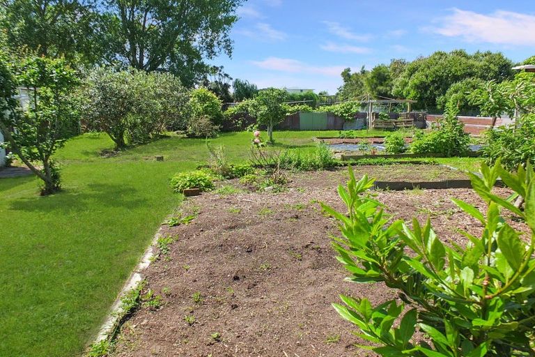 Photo of property in 67 Avenue Road, Foxton, 4814