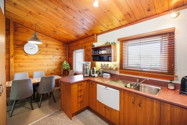 Photo of property in 2 Dalrymple Place, Marton, 4710