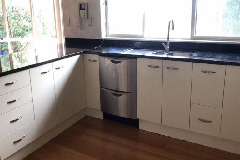 Photo of property in 23 Lansell Drive, East Tamaki Heights, Auckland, 2016