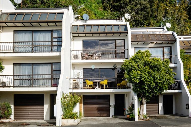 Photo of property in 4/80 Battery Road, Ahuriri, Napier, 4110