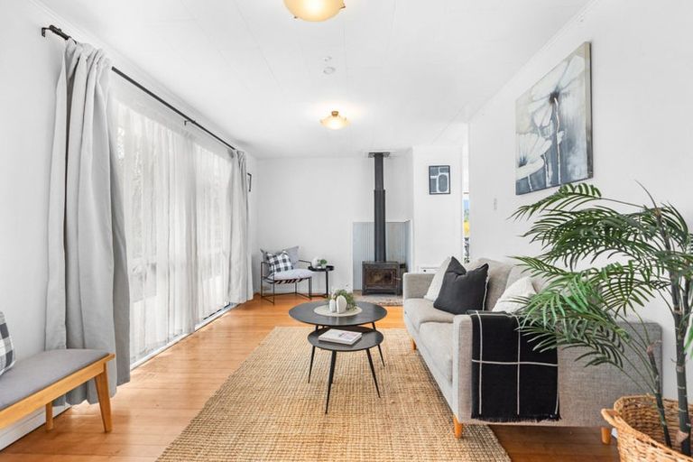 Photo of property in 2 Nikau Place, Parahaki, Whangarei, 0112