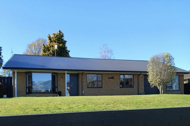 Photo of property in 130 Totara Drive, Pukete, Hamilton, 3200