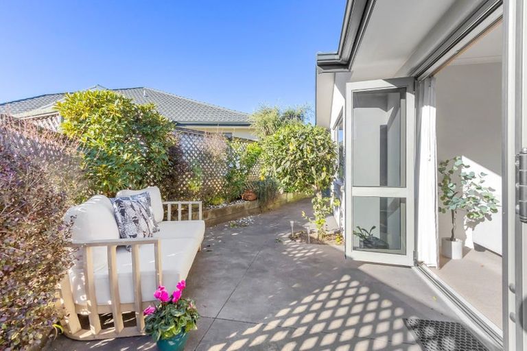 Photo of property in 30 Lakeridge Close, Rangatira Park, Taupo, 3330