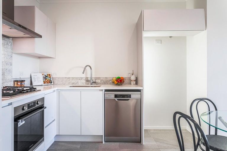 Photo of property in 22/1 Scott Road, Hobsonville, Auckland, 0616