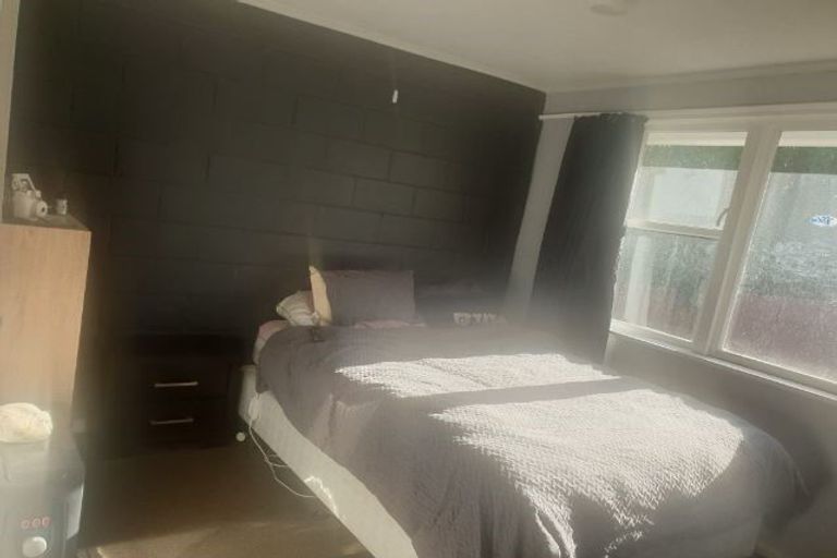 Photo of property in 2/64 Cruickshank Road, Clouston Park, Upper Hutt, 5018