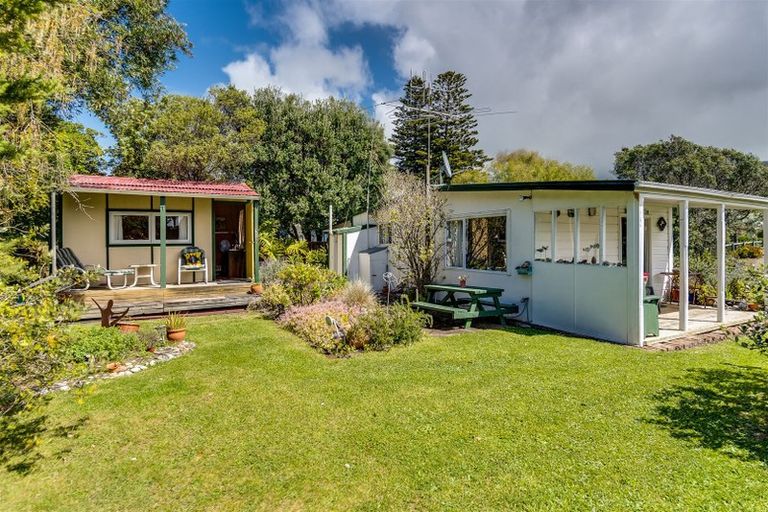 Photo of property in 35 Airini Road, Waimarama, Havelock North, 4294
